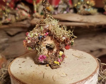 Fairy garden birdhouse