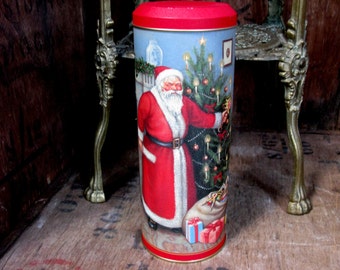 Christmas Tin, English Vintage Tin, Biscuit Tin, Decorative Tin, Vintage Tin, English Tin, Christmas Storage, Christmas Decoration
