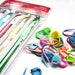 Set of 6 Susan Bates crochet hooks + 25 removable stitch markers - Silvalume hooks size 3.75 mm to 6.5 mm