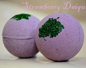 STRAWBERRY DAIQUIRI Bath Bomb