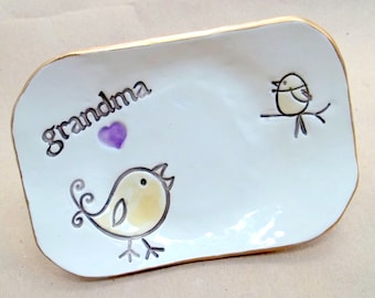 Ceramic Grandma Trinket Dish edged in gold mothers day