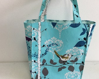 Tote bag with birds