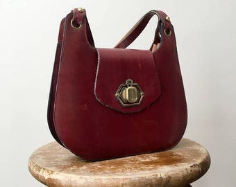 Vintage, Handmade, Auburn-Toned, Leather, Gold-Toned, Locking Clasp, Purse, Handbag