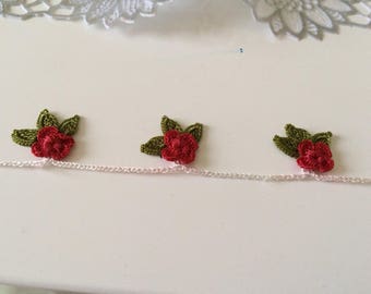 Chain 2 cm diameter crochet flower