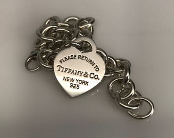 Return to Tiffany Heart Charm Bracelet - Pre-Owned Circa 2000s