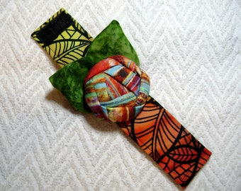 Quilters Gift, Flower Pin Cushion, Pin Cushion, Rose Bracelet, Wrist Corsage Pin Cushion, Sewing Gift - PC-1