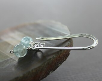 Sterling silver earrings with aquamarine stones, Aquamarine earrings, Dangle earrings, Gift for her, Everyday earrings - ER127