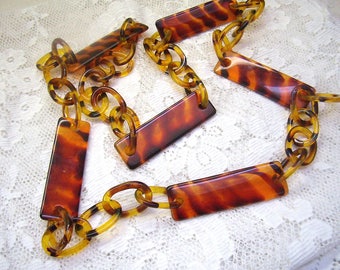 Sale...Vintage Faux Tortoise Shell Link Necklace....Lucite Chain Links...Lucite Panels...Tortoise Shell Link Necklace