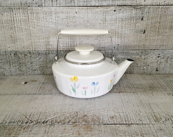 Teapot Enamel Teapot with Resin and Metal Handle Farmhouse Chic Tea Kettle Vintage Enamel Teapot with Flowers Cottage Chic Kitchen Decor