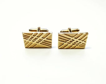Vintage Signed Men's Gold Rectangle with Criss Cross Design Cuff Links