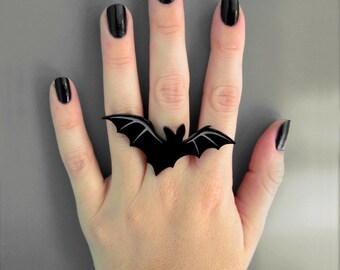 Lone Vampire Bat Ring - Laser Cut Acrylic (C.A.B. Fayre Original Design)