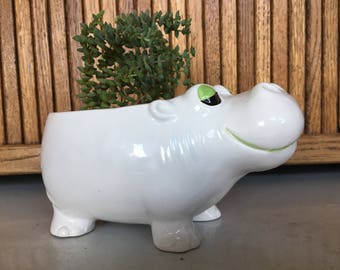 Vintage hippopotamus ceramic planter. White and lime greean hippo planter made in Japan For Joseph Magnin