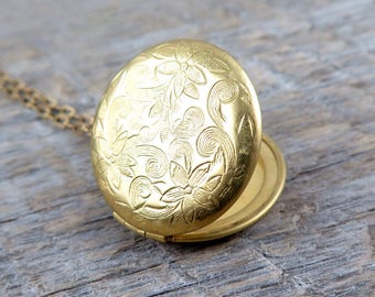 Flower Locket, Gold Locket Necklace, Personalized Locket, Initial Necklace, Wedding Jewelry, Photo Locket Necklace