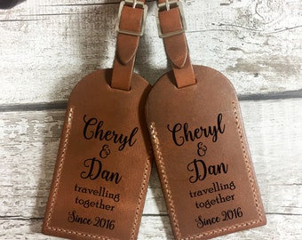 Personalised Leather Luggage Tag - Engraved Mr & Mrs Holiday Tag / Wedding Gift - Genuine UK Leather in Grey, Nude, Gold - L1300