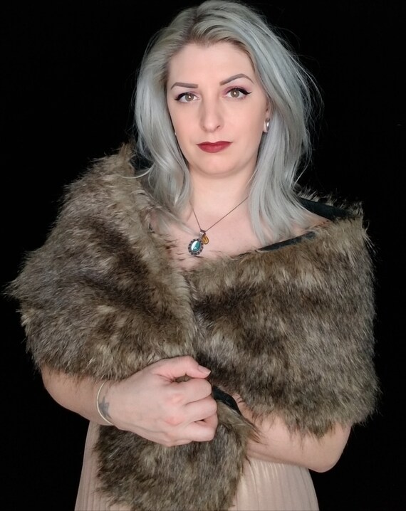 Faux fur scarf shawl wrap. Brown wolf faux fur. Rockabilly cover up, wedding bridesmaids shawl.