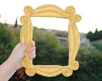 F.R.I.E.N.D.S. frame monica's apartment door peephole door frame F.R.I.E.N.D.S. Yellow frameFRIENDS tv show peephole frame. cadre rahmen