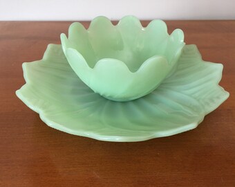 Vintage Fire king Jadeite Leaf & Blossom Set