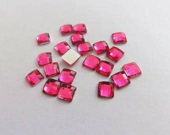 40 half rhinestone square stick dyed fuchsia 6mm
