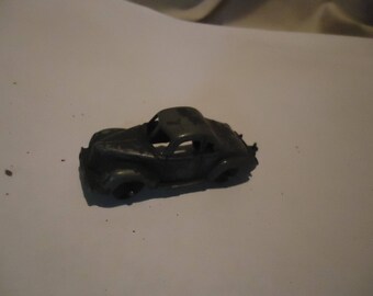 Vintage Tootsietoy Metal Toy Blue Car, collectable, USA