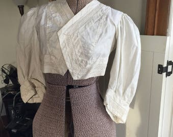 Vintage 1910s Edwardian white cotton shrug blouse