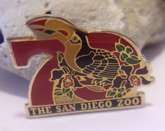 The San Diego Zoo Pin Vintage Toucan Collectible Souvenir Jewelry Accessories