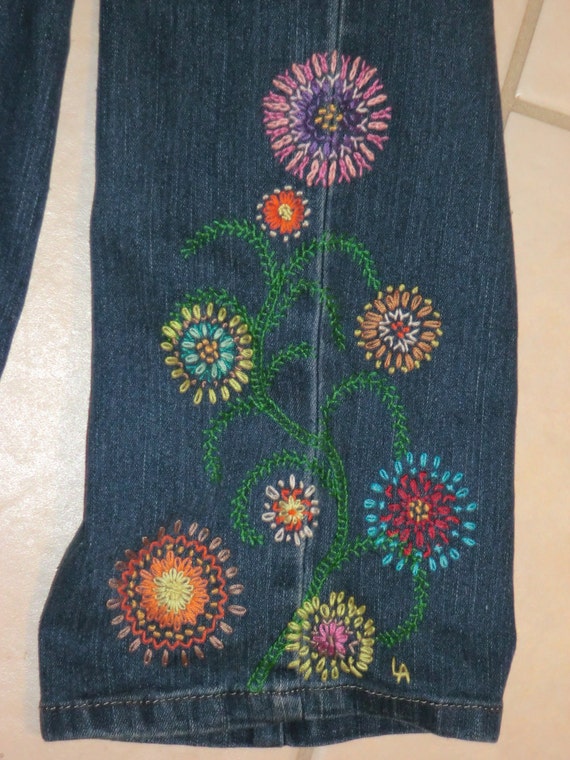 FLOWER POWER Hippie Style blue jean crewel embroidery PATTERN