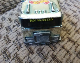 Vintage Hot Wheels Semi- Tractor
