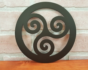 Triskelion trivet, Hot Plate, Hot pad, Triskele decor, Irish kitchen, Celtic kitchen, Celtic home décor, Rustic kitchenware, Triple Spiral 3