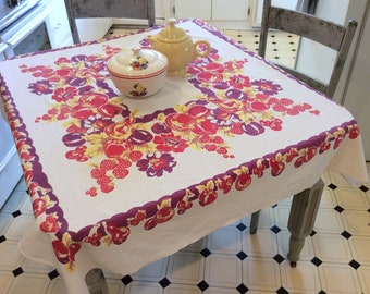Vintage Tablecloth Fab Fruits Strawberry Apples 1940s Kitchen Retro Tablecloths