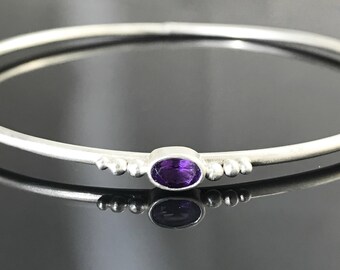 Amethyst bracelet - Sterling silver bangle - Gemstone bracelet - Purple gemstone bracelet - February birthstone - Amethyst bracelet