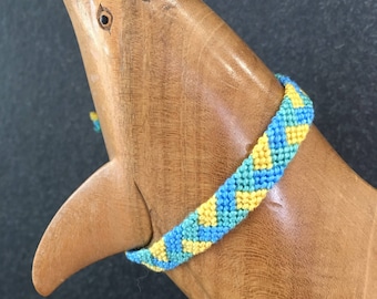Pattern Friendship Bracelet woven (blue, yellow, green)