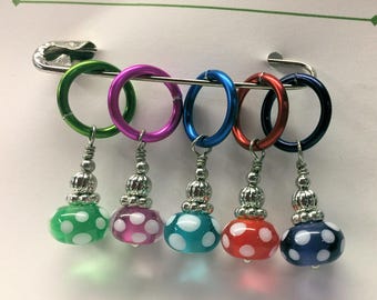 Dots It - Kiki Beads Lampwork - Knitting Stitch Markers - Fits up to size 15 needle