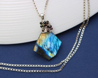 Labradorite Pendant, Yellow Blue Labradorite Necklace Small Delicate Necklace Silver Labradorite Nugget, Yellow Labradorite Wire Wrapped
