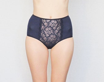 Panties. Navy blue Hipster style panties with lace elements by Egretta Garzetta underwear