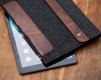 Dark Felt iPad Mini 2 Case with Leather closure. Leather Cover for iPad Mini 1 2 3 4. iPad Mini Sleeve Bag with felt & leather