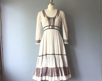 vintage 70's prairie dress / brown cream hippie dress / corset front tie back dress