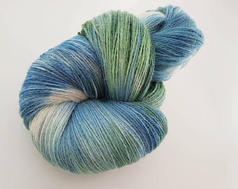 300g 1200 metres Grassington on my new Shetland alpaca base. 80 per cent Shetland lambswool, 20% white alpaca. Woollen spun. Non-superwash