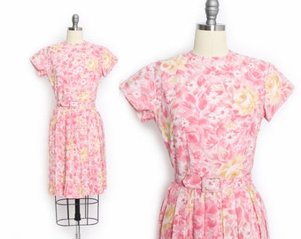 Vintage 1960s Dress - Pink Floral Cotton Full Skirt Pleated Day Dress 60s - Small S