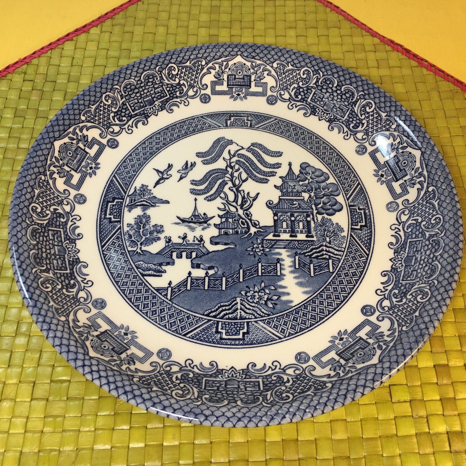 Vintage Biltons England Willow Blue Plate 9, Oriental Portrayal Life Plate, Blue & White Biltons