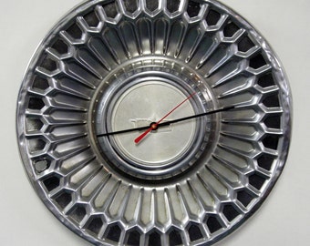 1977 - 1979 Chevrolet Caprice Hubcap Wall Clock - 1978 Chevy Car Decor - Unique Wall Clock