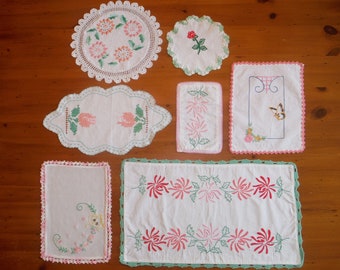 7 Vintage Embroidered Floral Linens - Embroidery Crochet Crocheted Lace Green Pink Flowers Butterfly Table Linens Lot - Bulk Embroidery