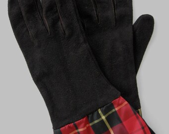 vINTAGE bLK. SUEDE GLOVES with TAFFETA eMBELLISHMENT sz. 7.5