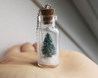 Christmas Tree Snowglobe Necklace - Pine Tree necklace, Snow Necklace, Winter Necklace, Christmas Necklace, Christmas Jewelry