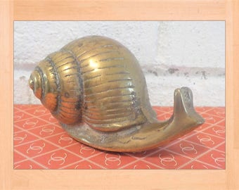 Snail paperweight, Vintage snail, brass stylized woodland office, vintage snail, woodland office