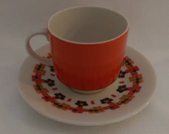 Royal Doulton Kaleidoscope Mid Century Modernist MCM Tea Cup & Saucer