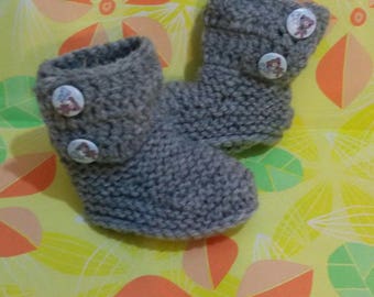 Shoes-UGG style ankle boots with grey crochet