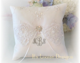 Ring Bearer Pillow, White Ring Bearer Pillow, Monogrammed Ring Bearer Pillow, Personalized Ring Bearer Pillow