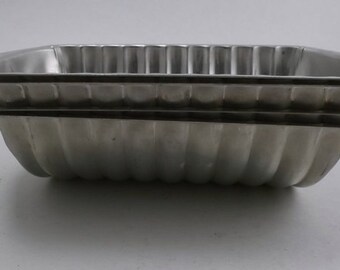 Vintage Molds, Aluminum Segmented Molds, Quick Bread, Aspic, Jello, Ice Cream Molds, Rehruecken Almond Cake Molds, 2 Pieces