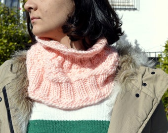Wool Scarf. Knitted Neck Warmer. Stylish knitted scarf. Pink Neck Warmer. Winter accessories