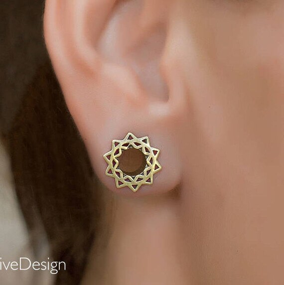 6mm2g Gold Flower Mandala Ear Tunnel. Tribal Ear Tunnel.